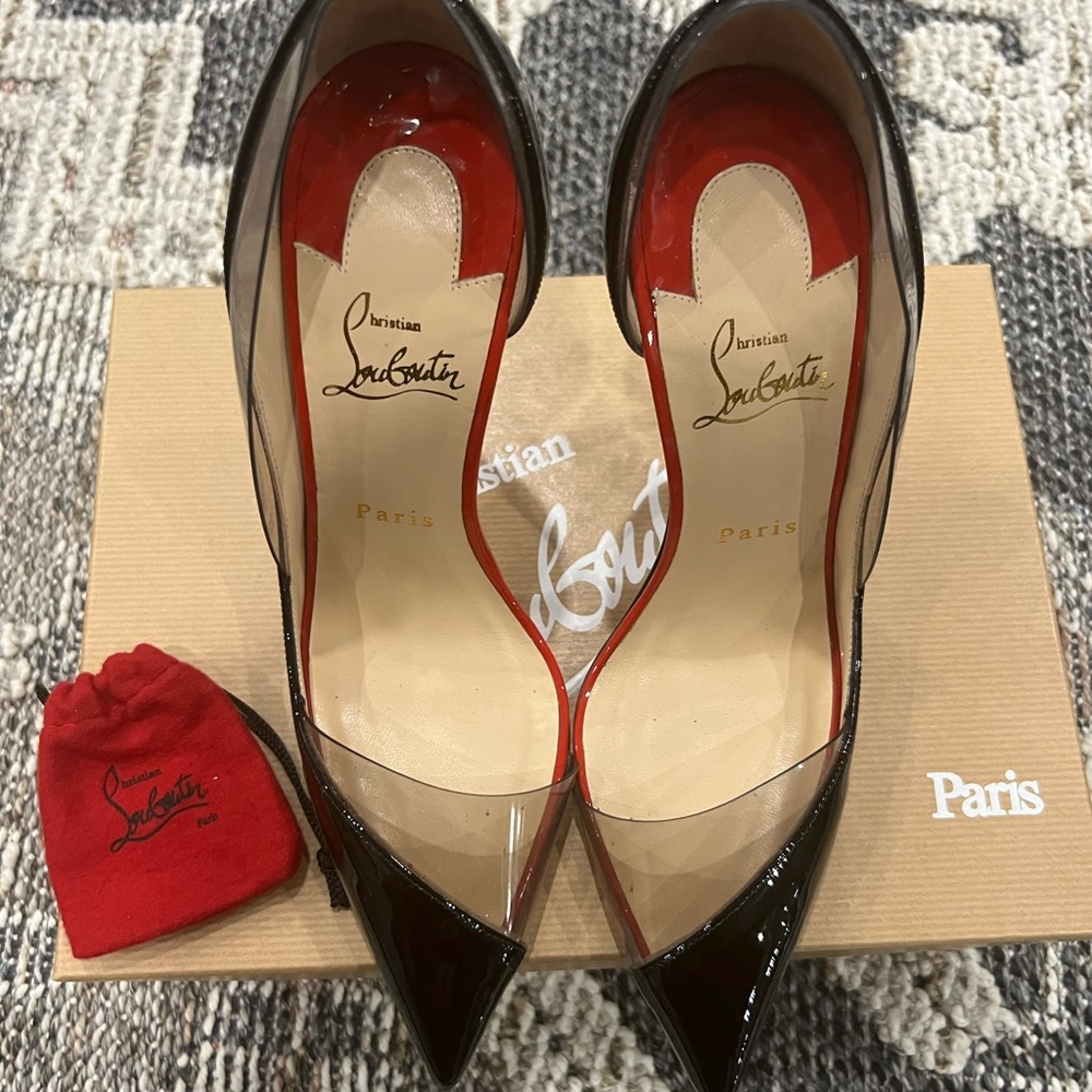 Black red bottoms
